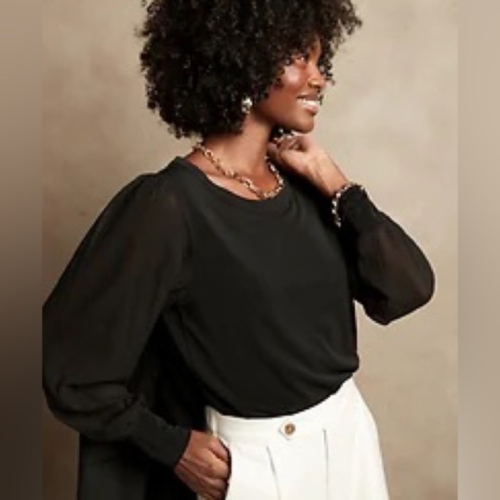 NWT Banana Republic Factory Sheer-Sleeve Crepe Top, Black, Size Large